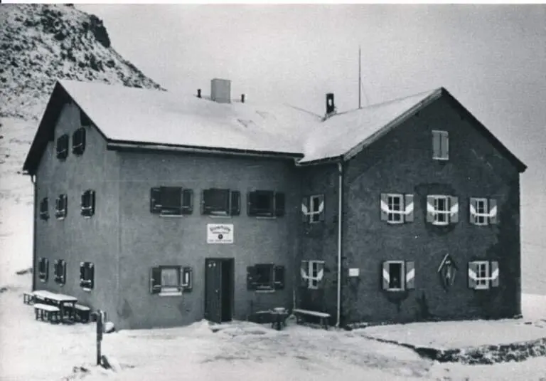 Die Glorer Hütte im Winter | © DAV-Archiv